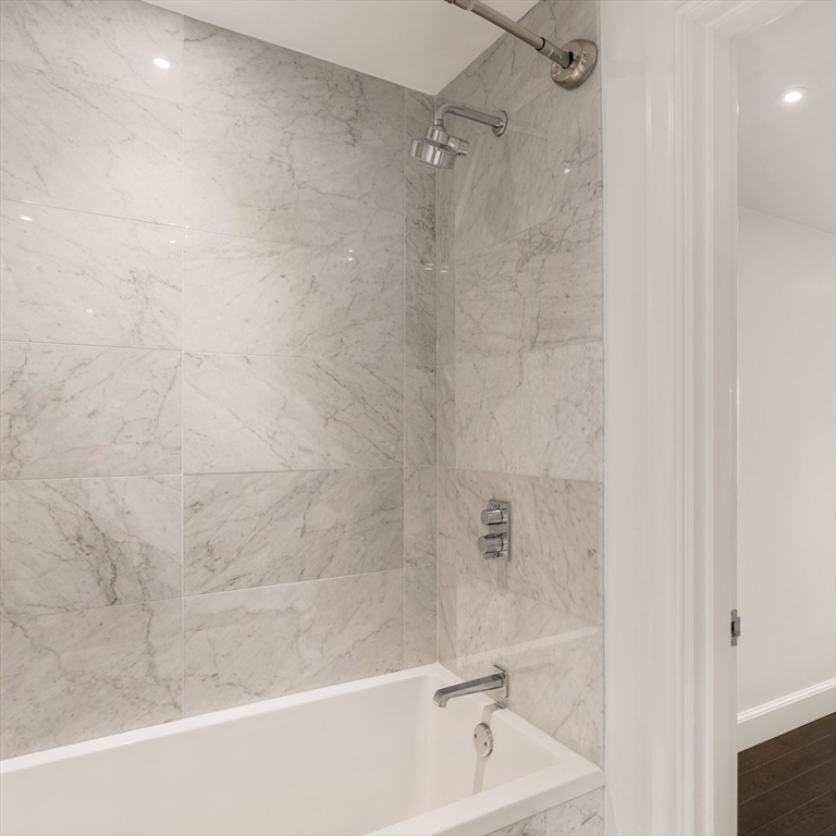778 Boylston St # 7E