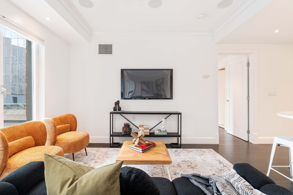 778 Boylston St # 7E