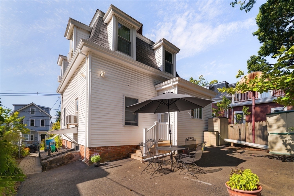 13 Berkeley St, Somerville