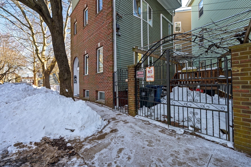 70 York St.