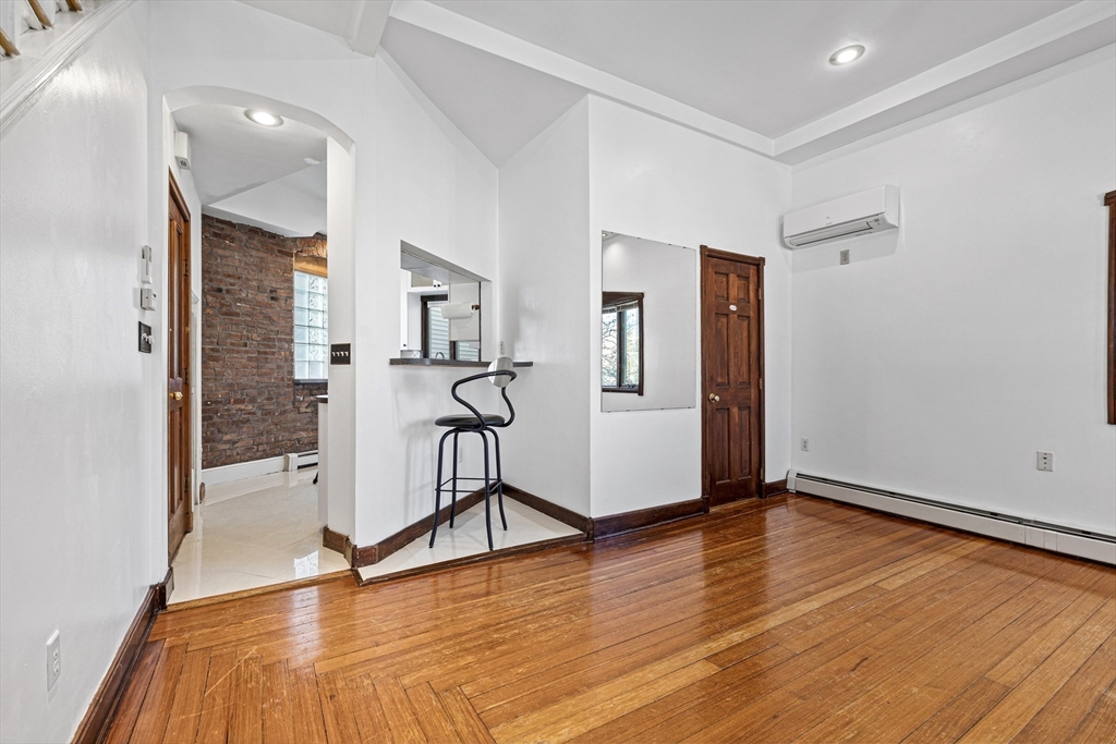 70 York St.