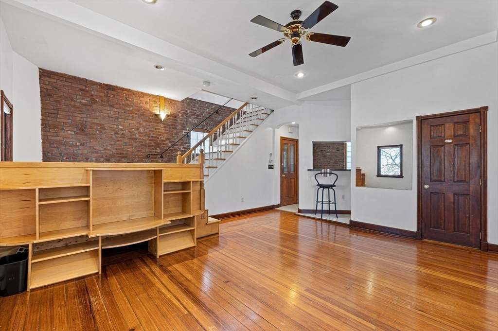 70 York St.
