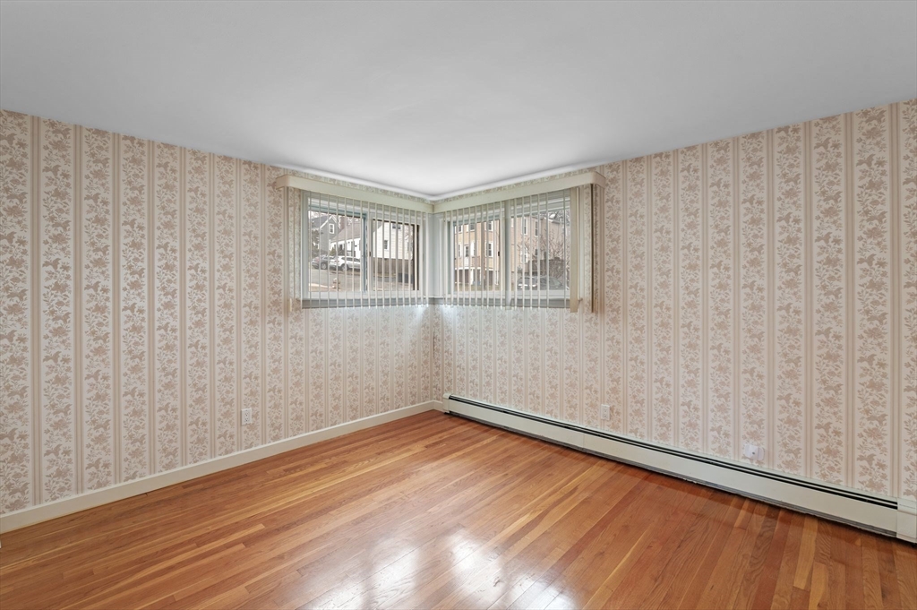 11 Netherton Ave