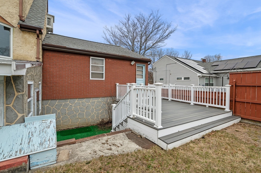11 Netherton Ave