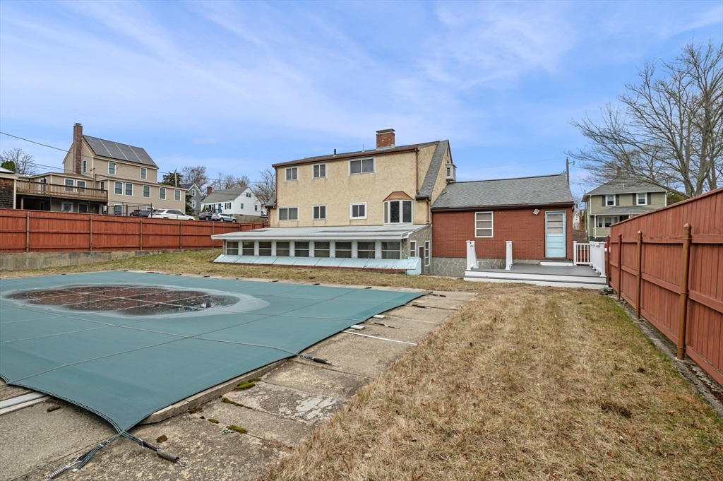11 Netherton Ave