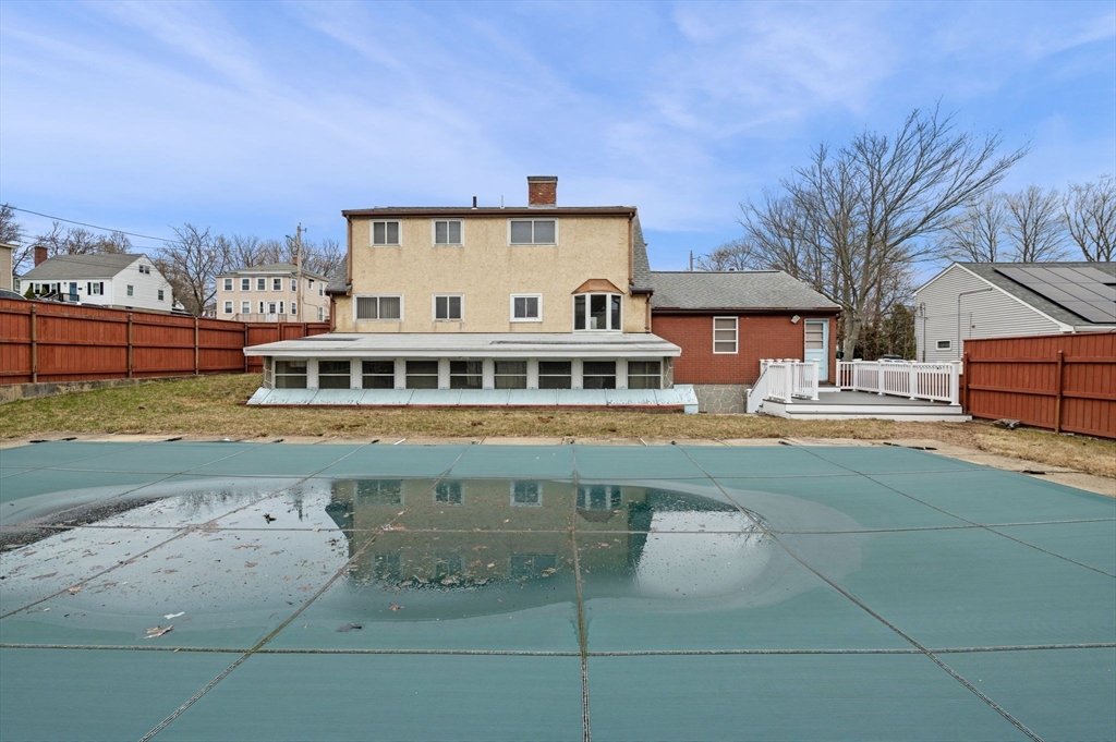 11 Netherton Ave