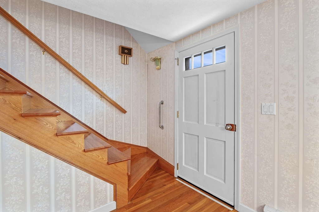11 Netherton Ave