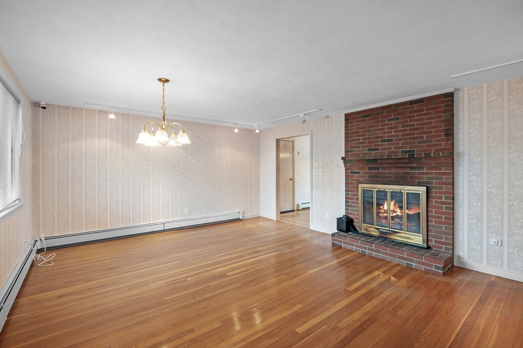 11 Netherton Ave