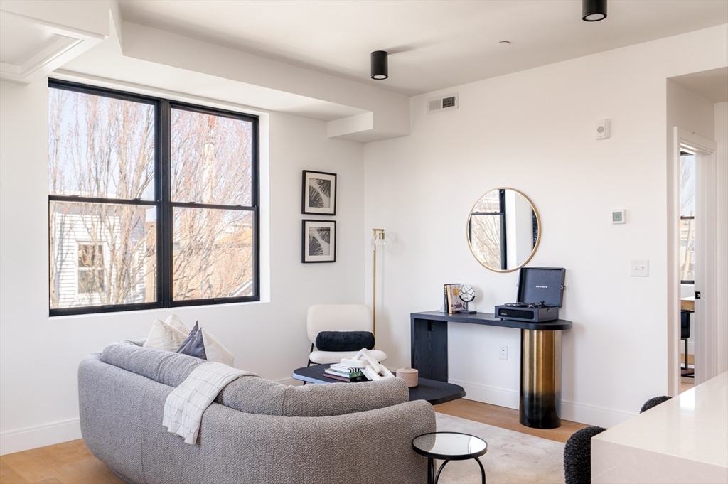 182 Tremont St. # 5A