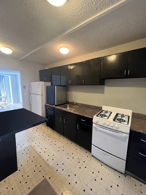 44 Washington # 1010