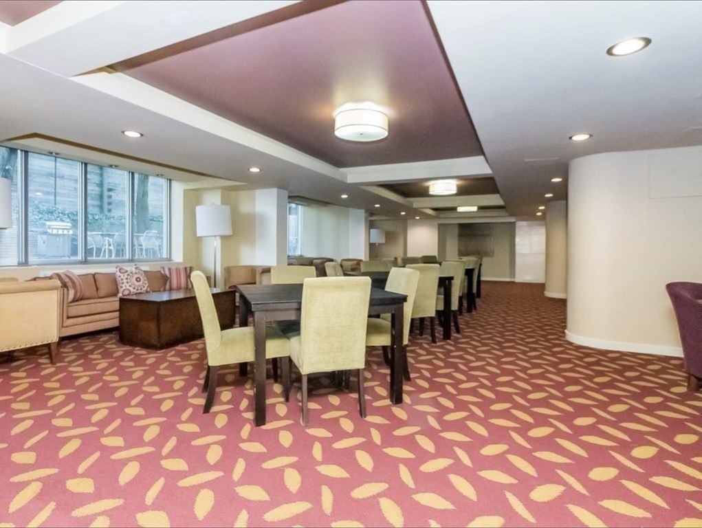 44 Washington # 1010