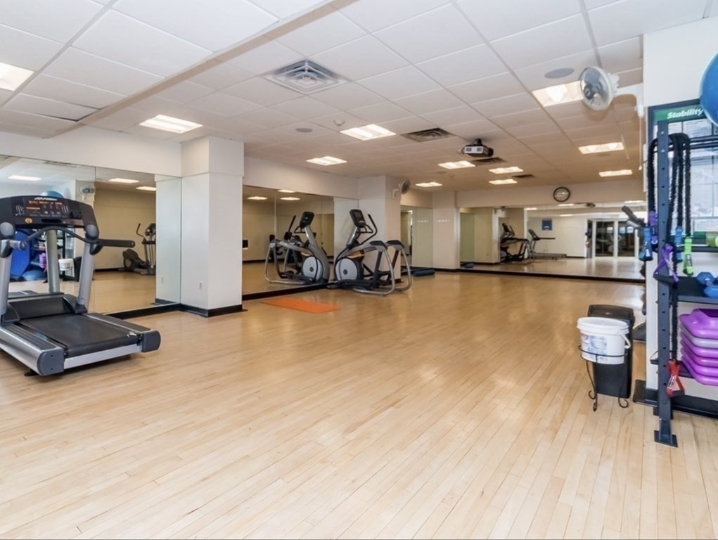 44 Washington # 1010