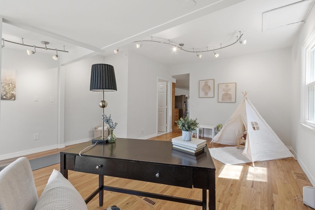 18 Gilman Road
