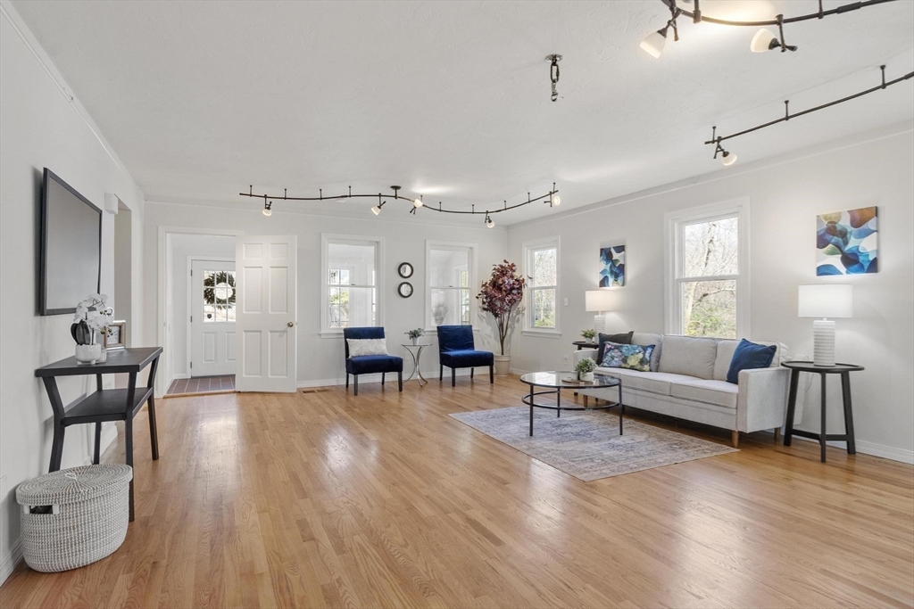 18 Gilman Road