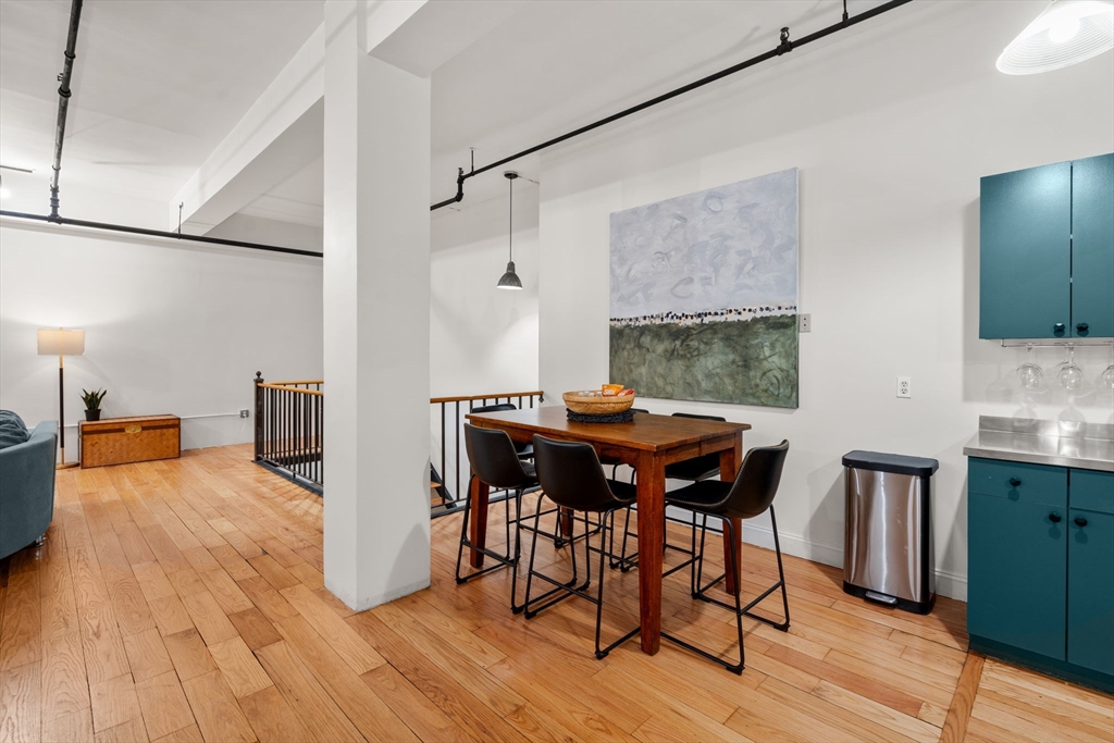 19 Stanhope Street # 1C