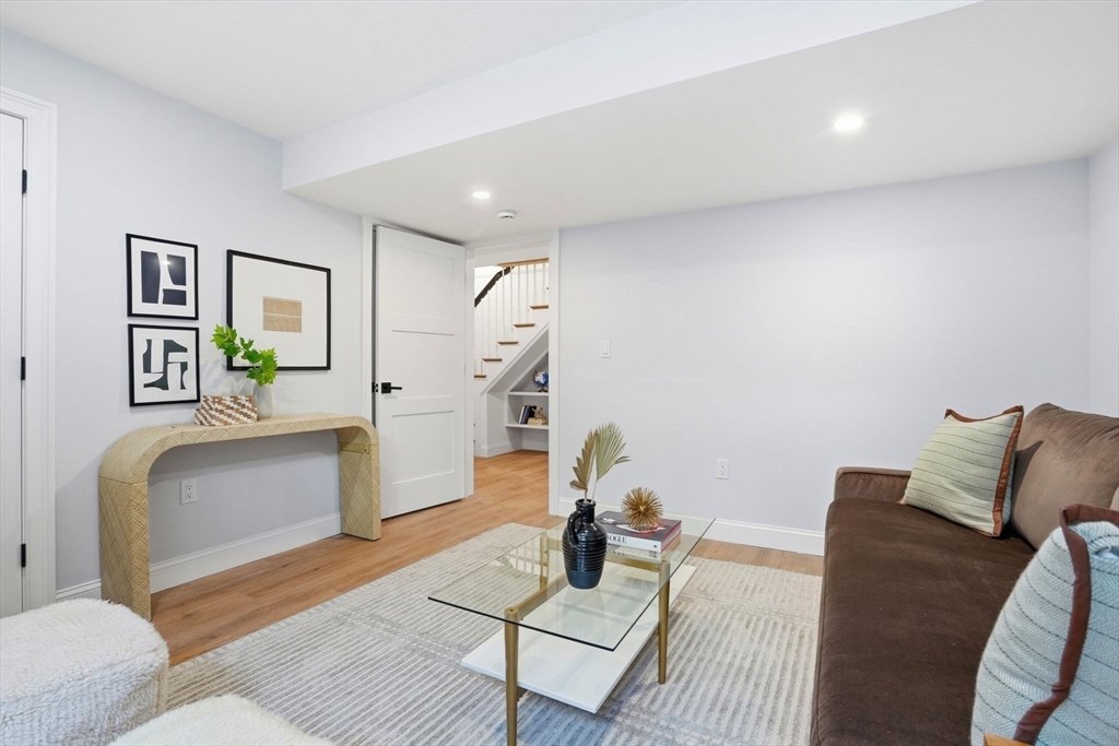 26 Virginia St
