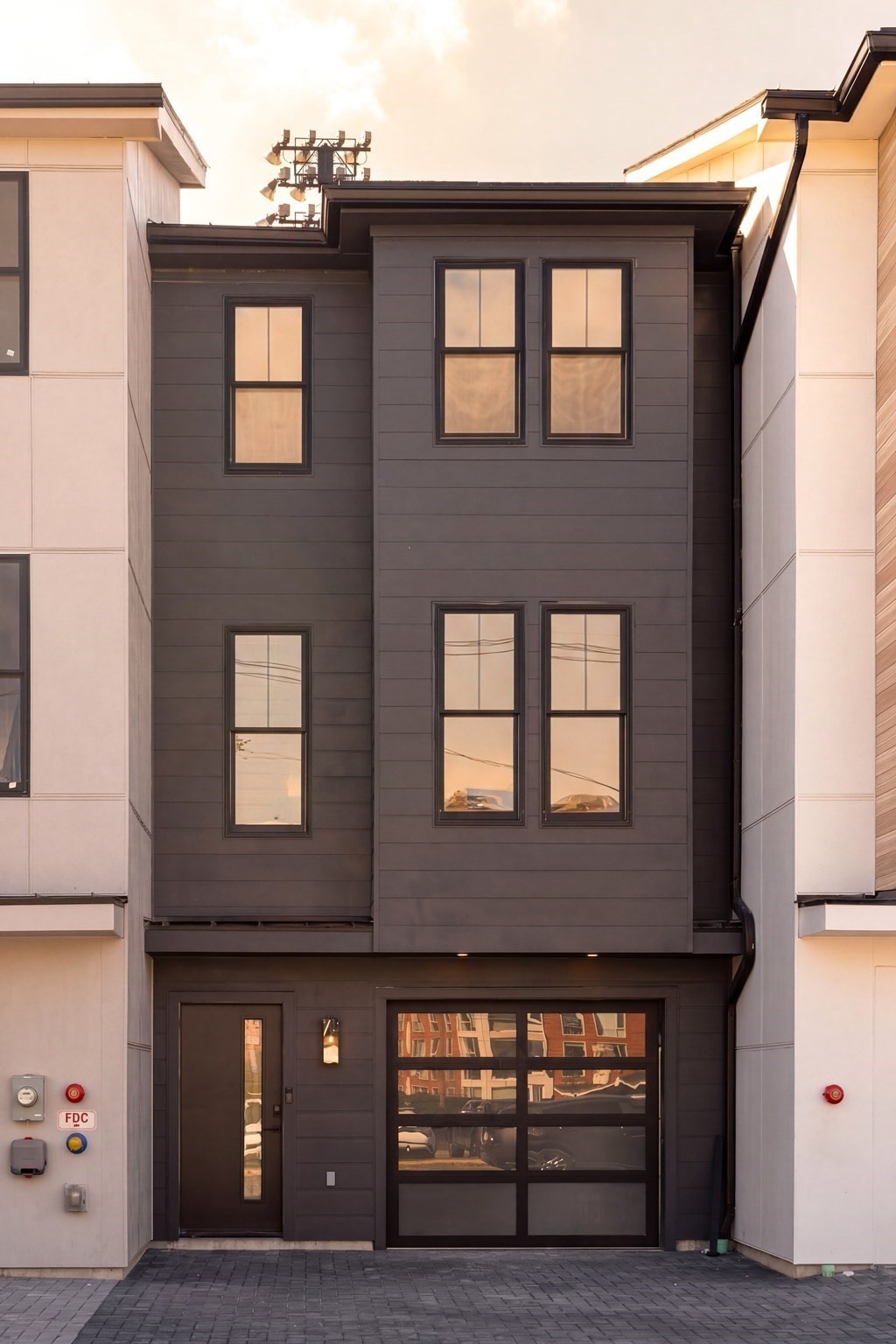 11 Lothrop St # 11