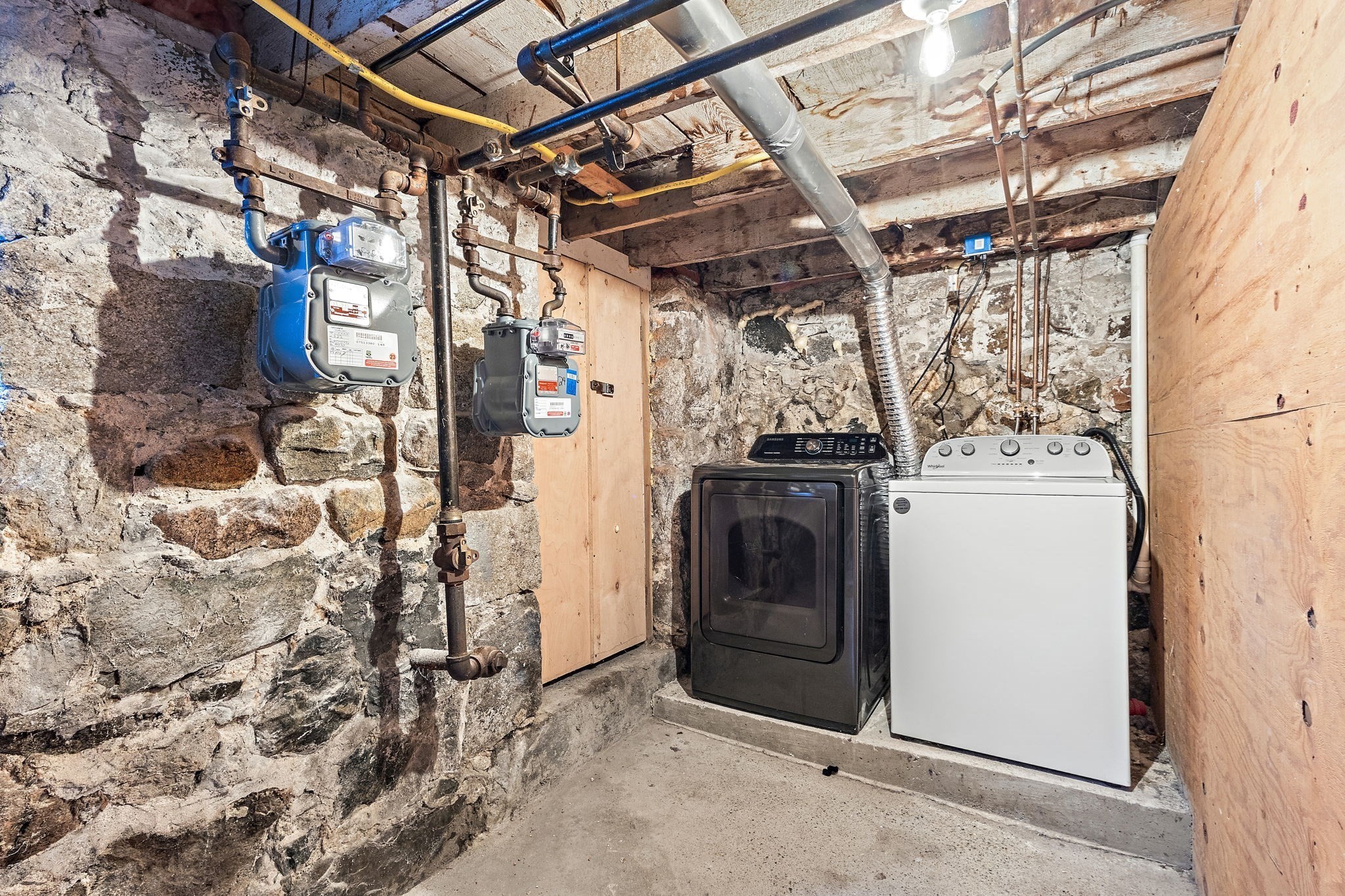 22 Salem St. # 1