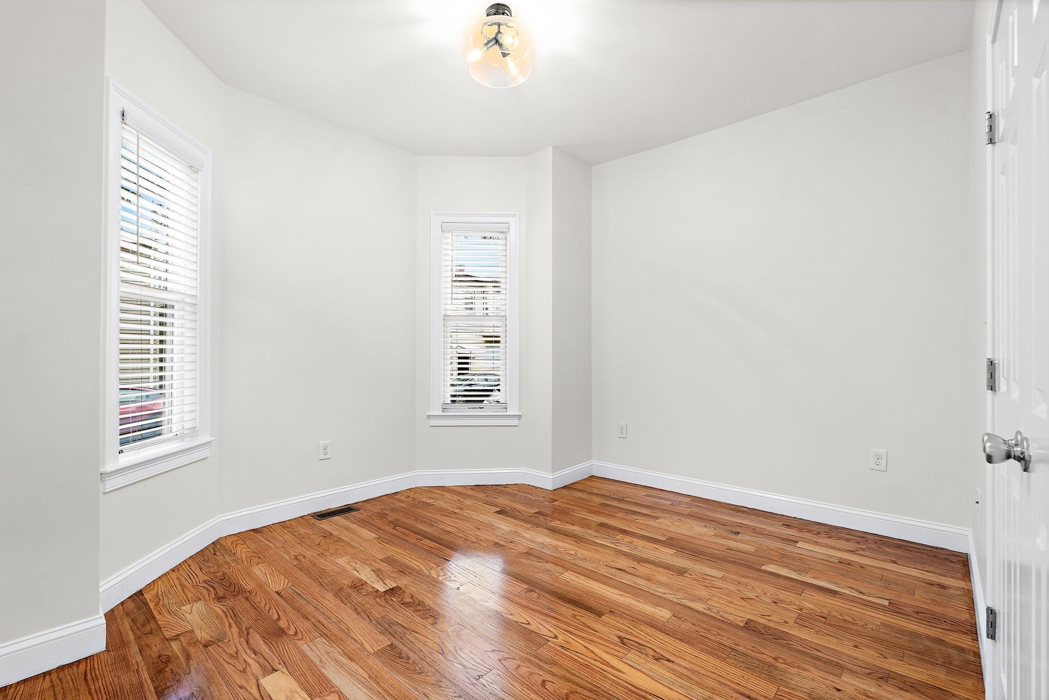 108 Bennington St # 1