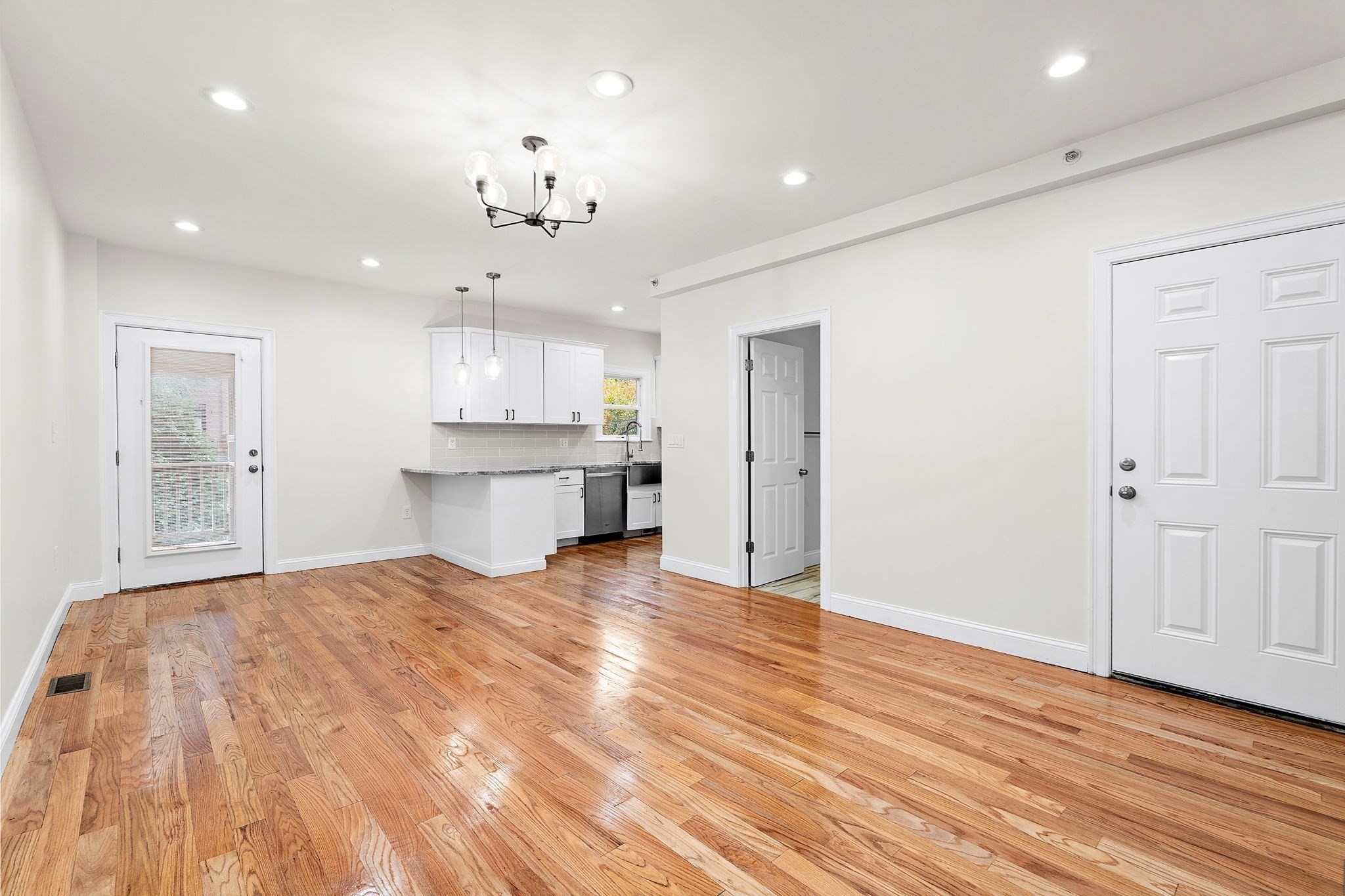 108 Bennington St # 1