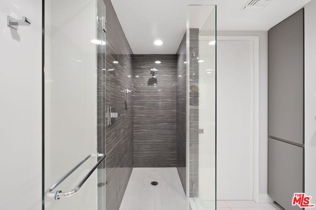 10430 Wilshire Blvd Unit: 801