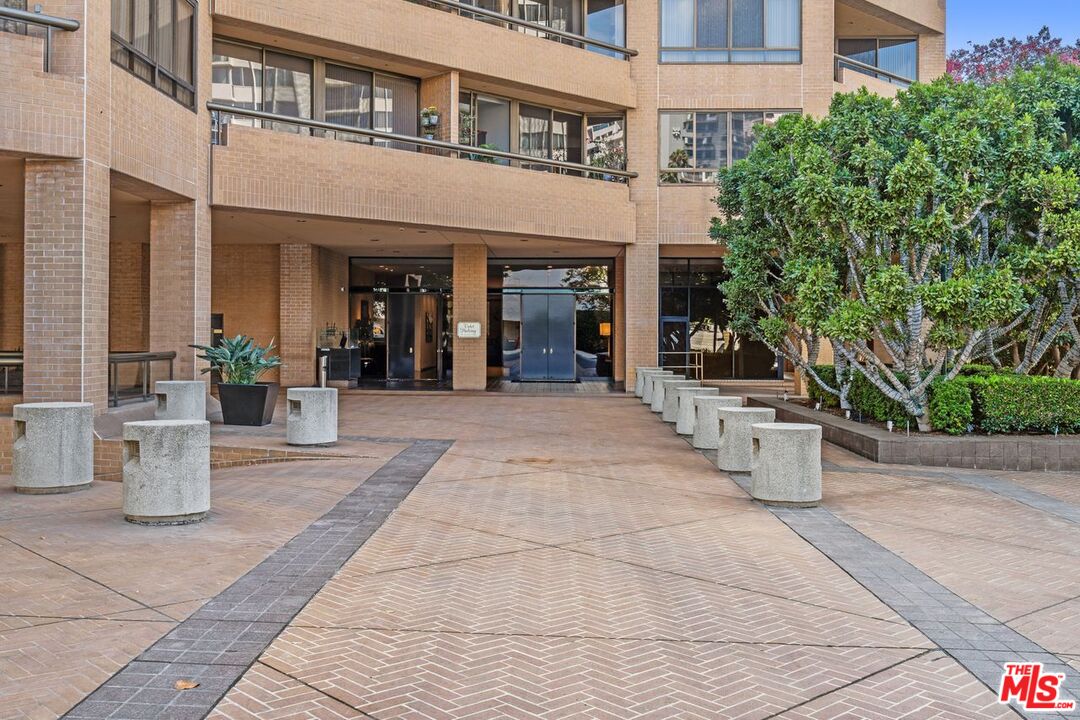 10430 Wilshire Blvd Unit: 801