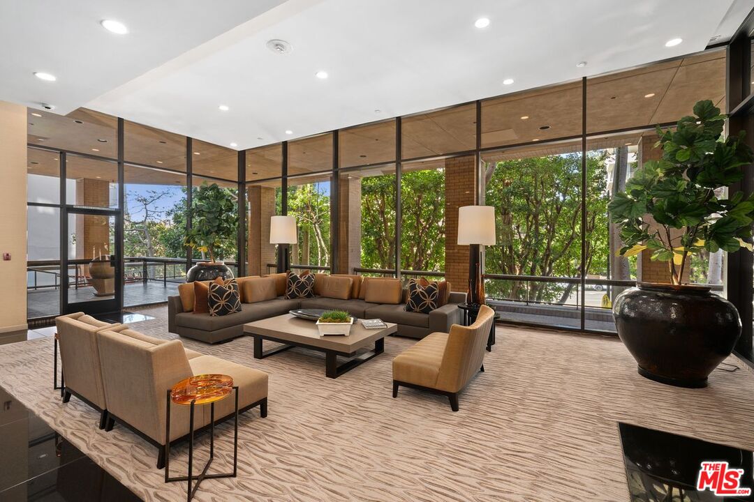 10430 Wilshire Blvd Unit: 801