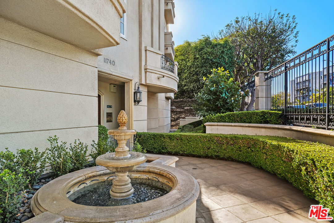 11740 W Sunset Blvd Unit: 36