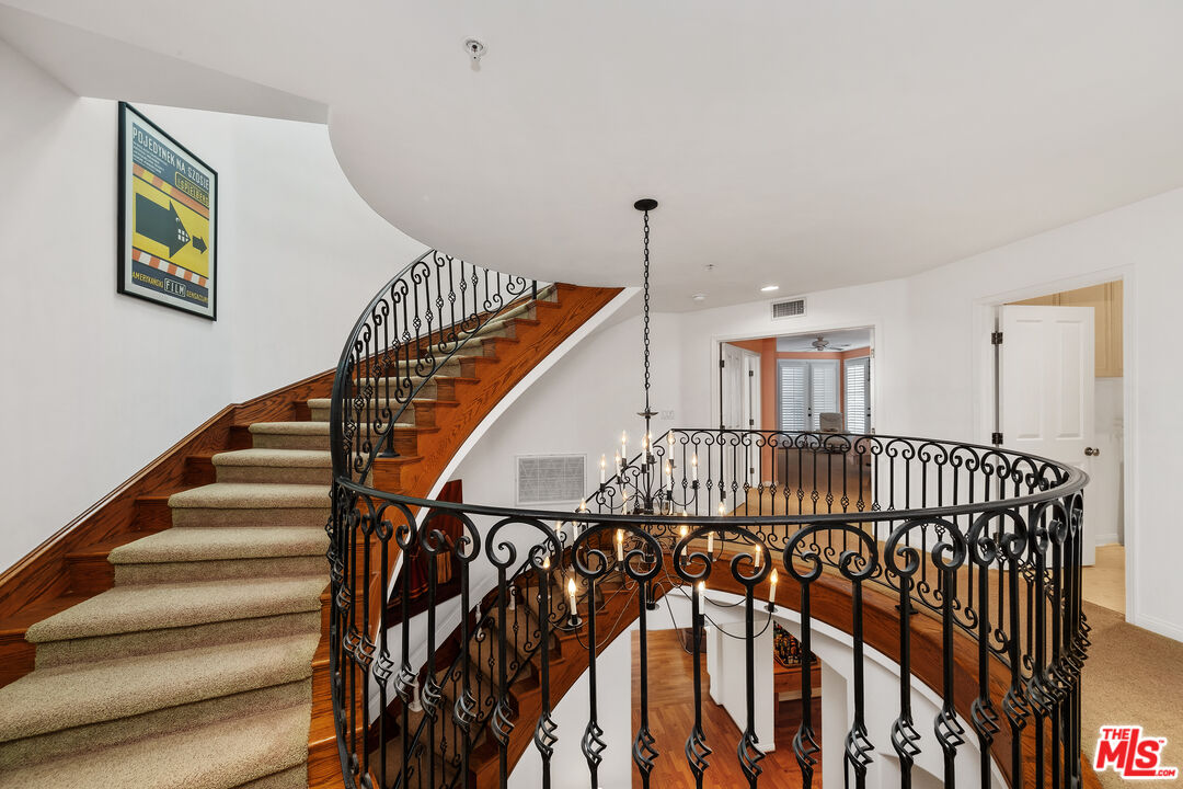 11740 W Sunset Blvd Unit: 36
