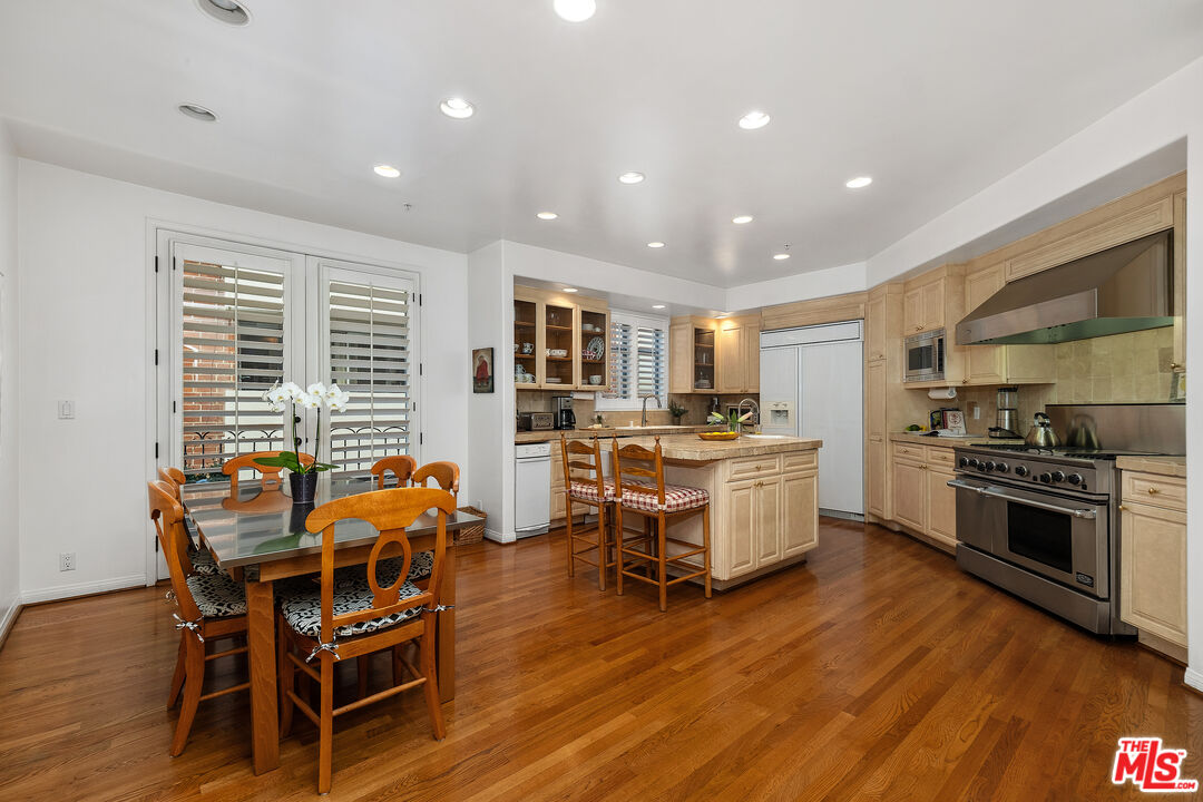 11740 W Sunset Blvd Unit: 36