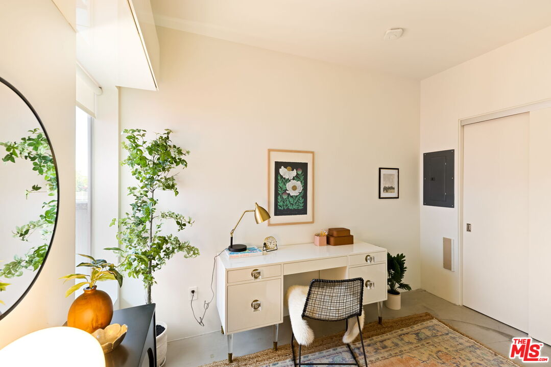 803 Wilcox Ave Unit: 12