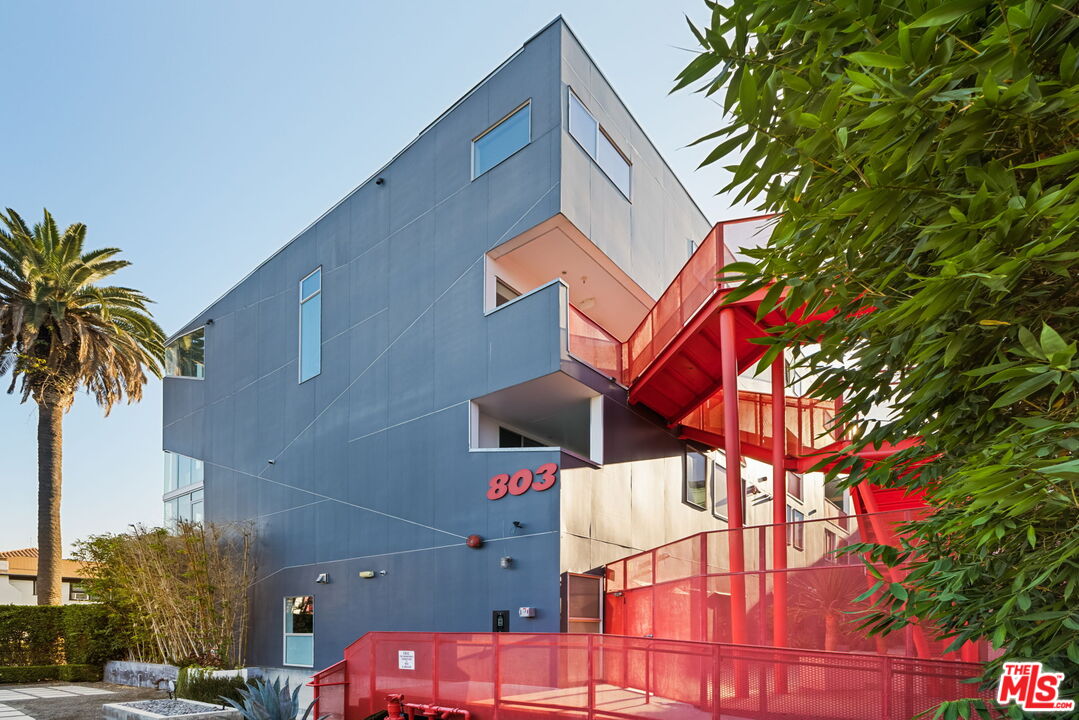 803 Wilcox Ave Unit: 12
