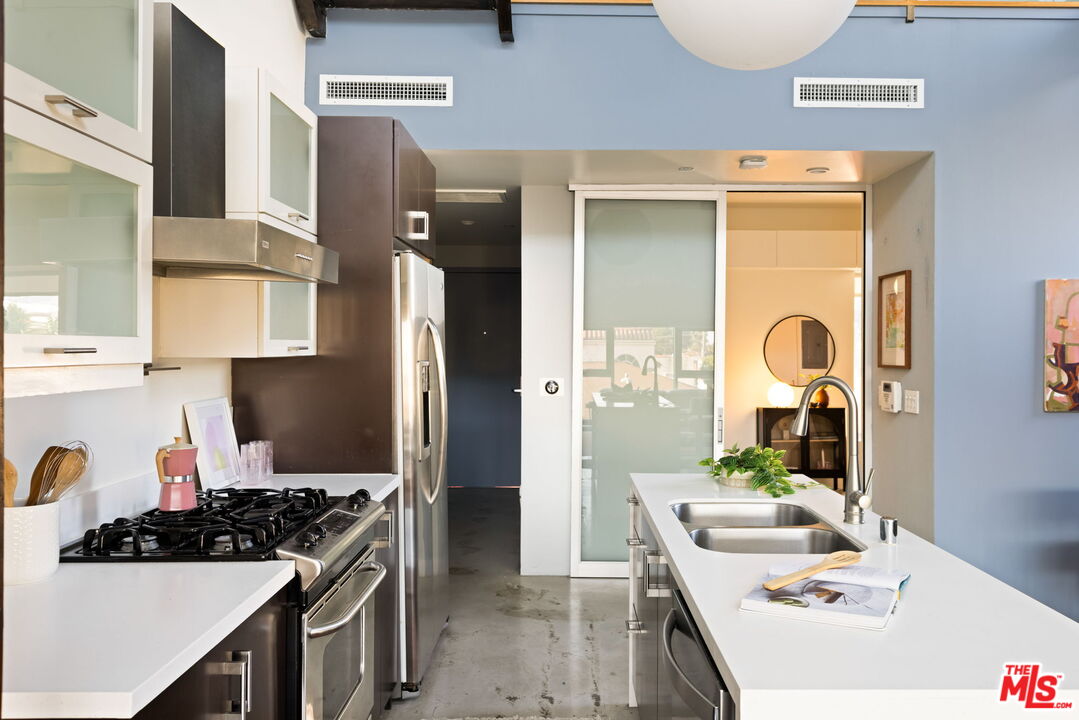 803 Wilcox Ave Unit: 12