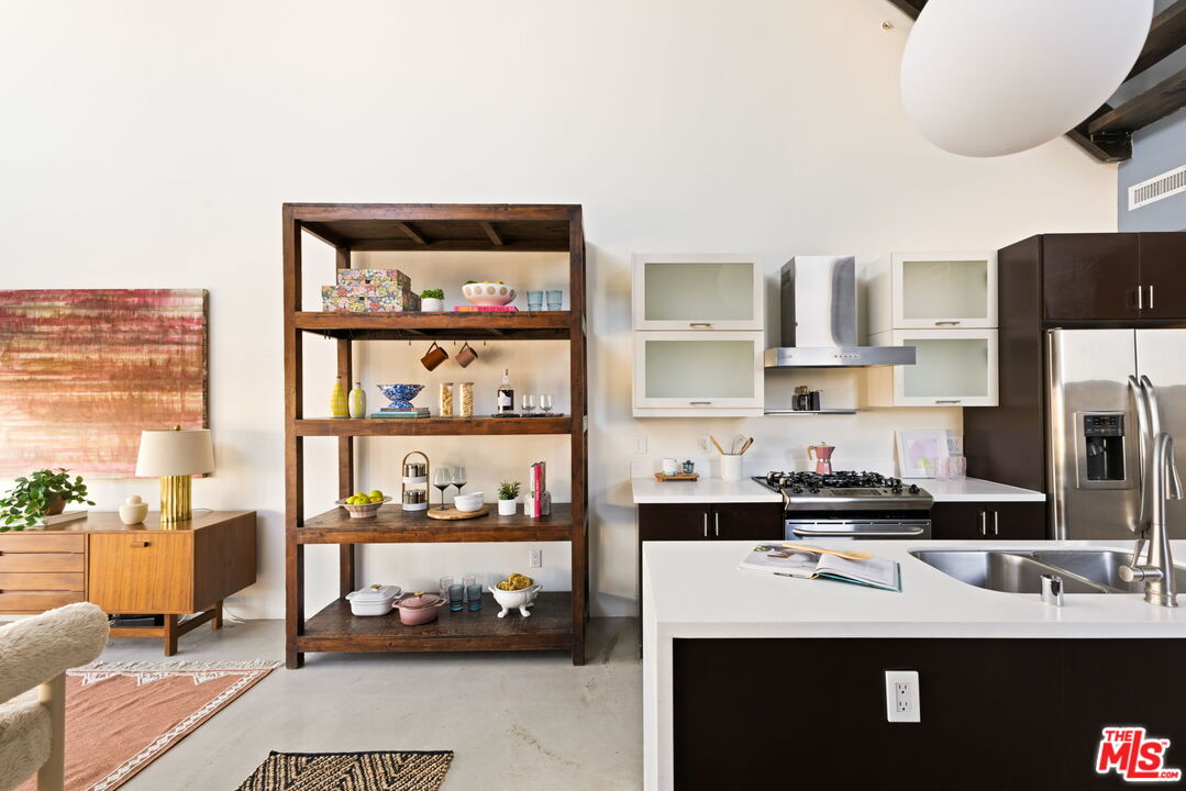 803 Wilcox Ave Unit: 12