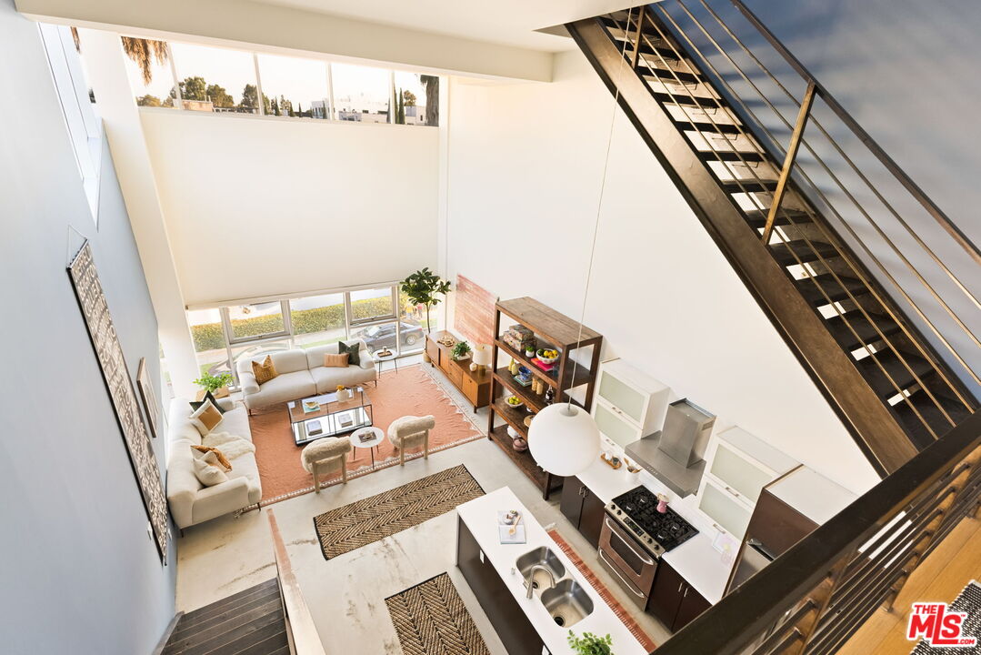 803 Wilcox Ave Unit: 12