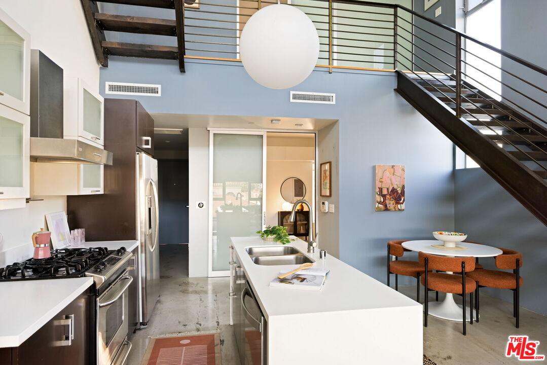 803 Wilcox Ave Unit: 12