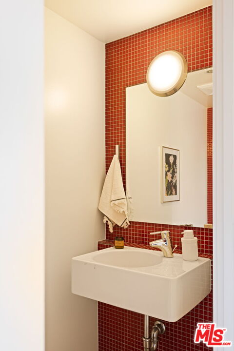 803 Wilcox Ave Unit: 12