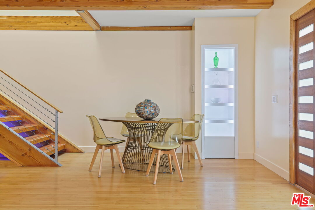 621 Rose Ave Unit: A