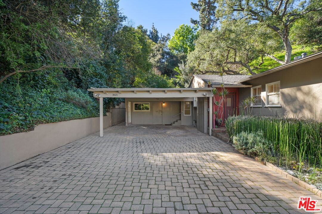 3621 Longview Valley Rd