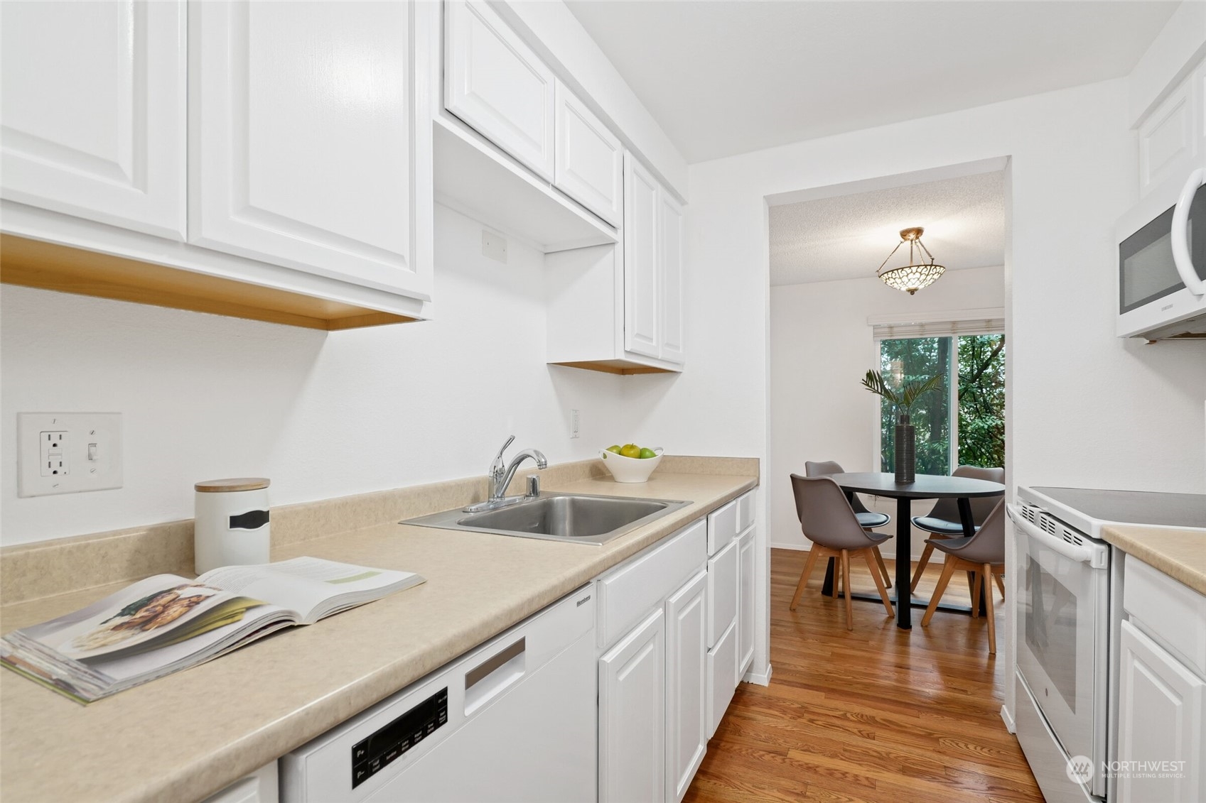 12117 NE Bel-Red Rd #B-102