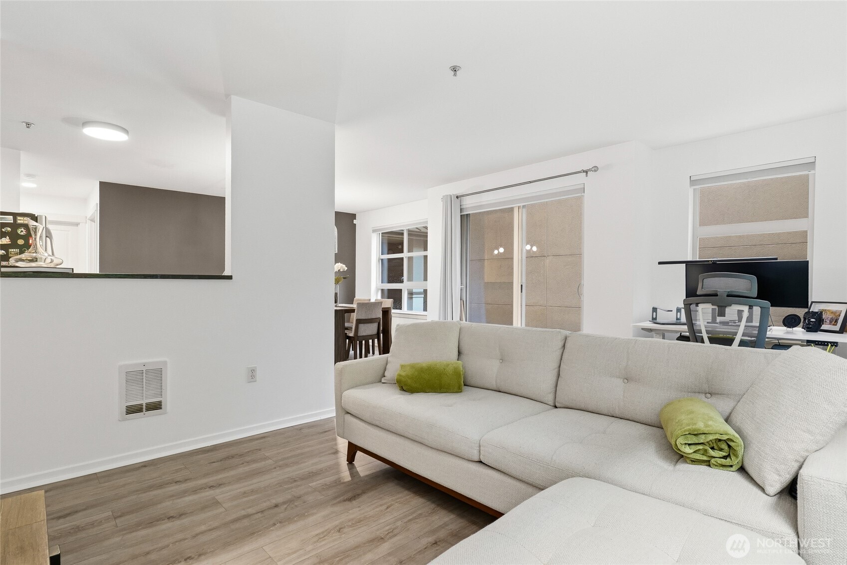 118 107th Avenue NE Unit: #B115