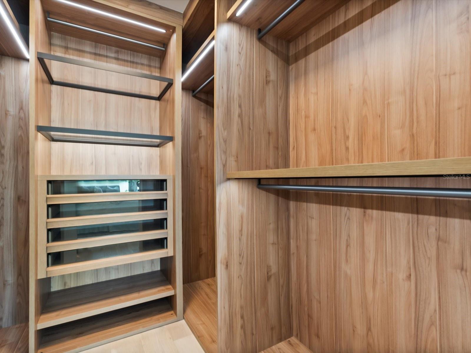 1020 SUNSET POINT RD #213