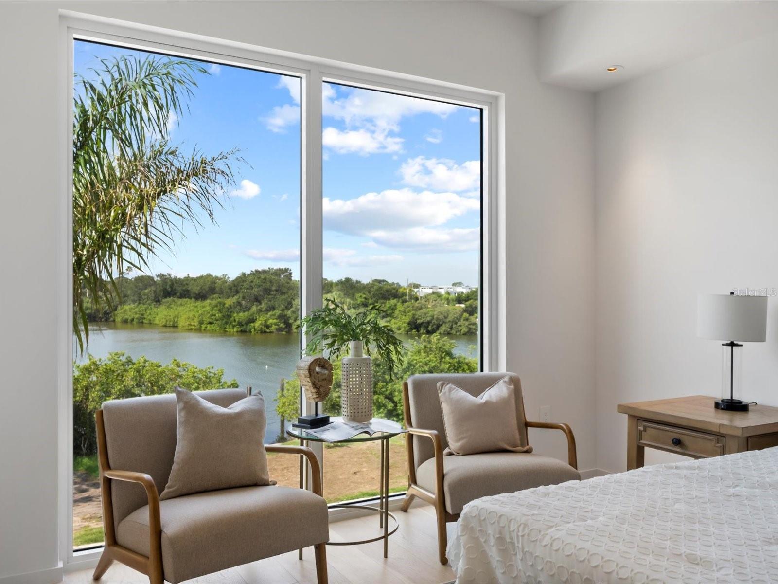 1020 SUNSET POINT RD #213