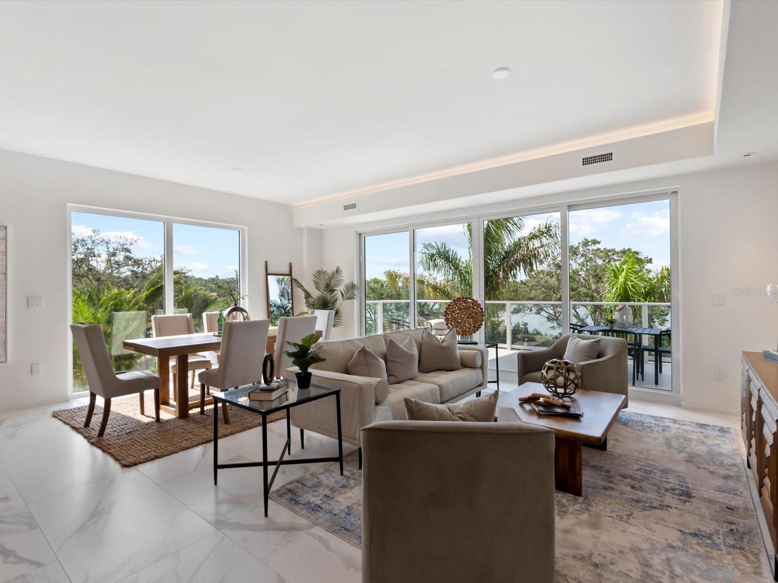 1020 SUNSET POINT RD #213