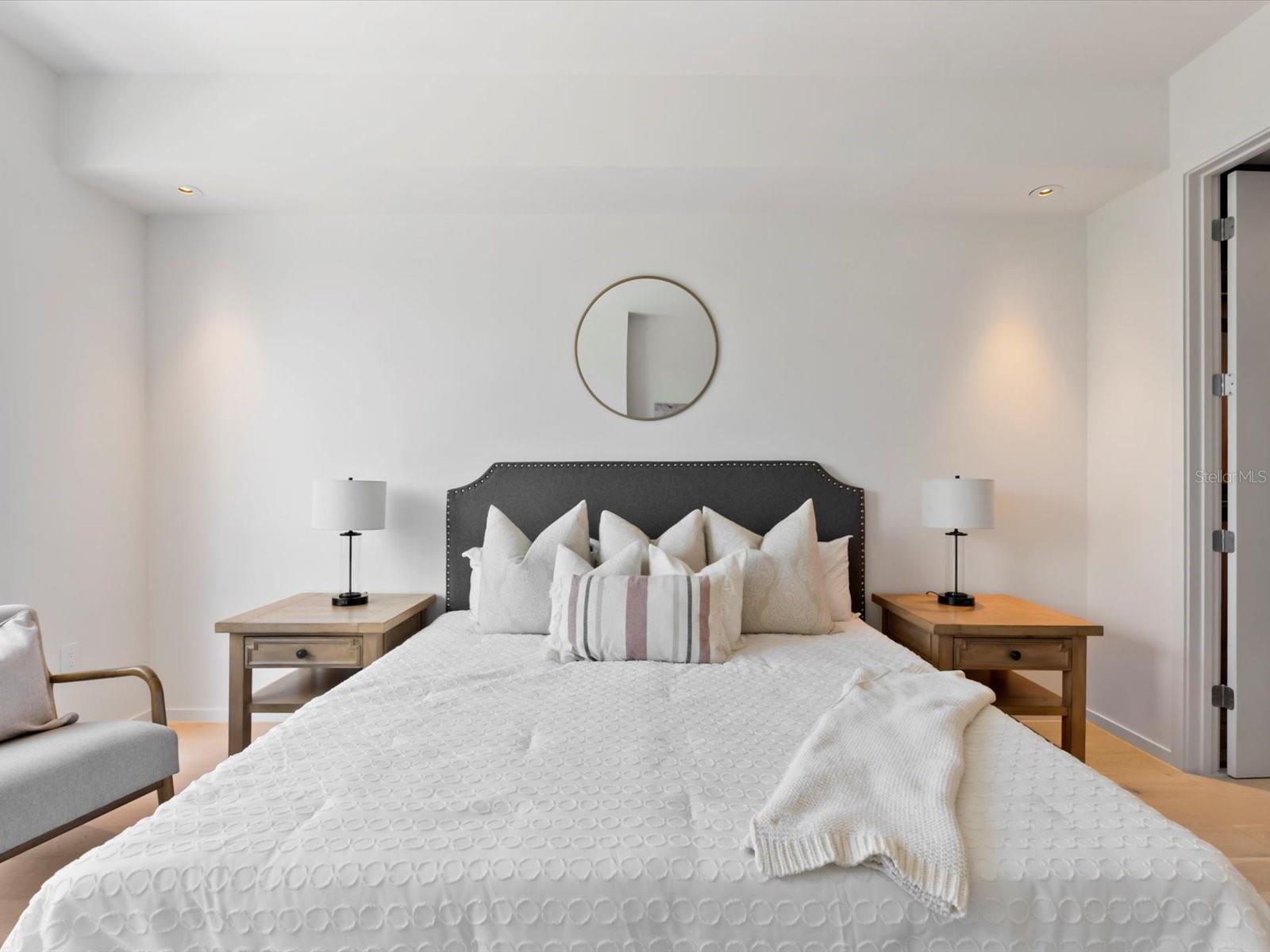 1020 SUNSET POINT RD #213