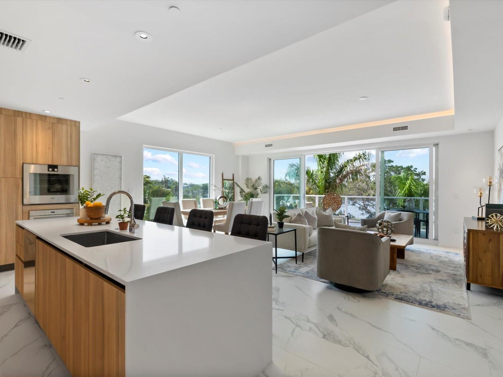 1020 SUNSET POINT RD #213