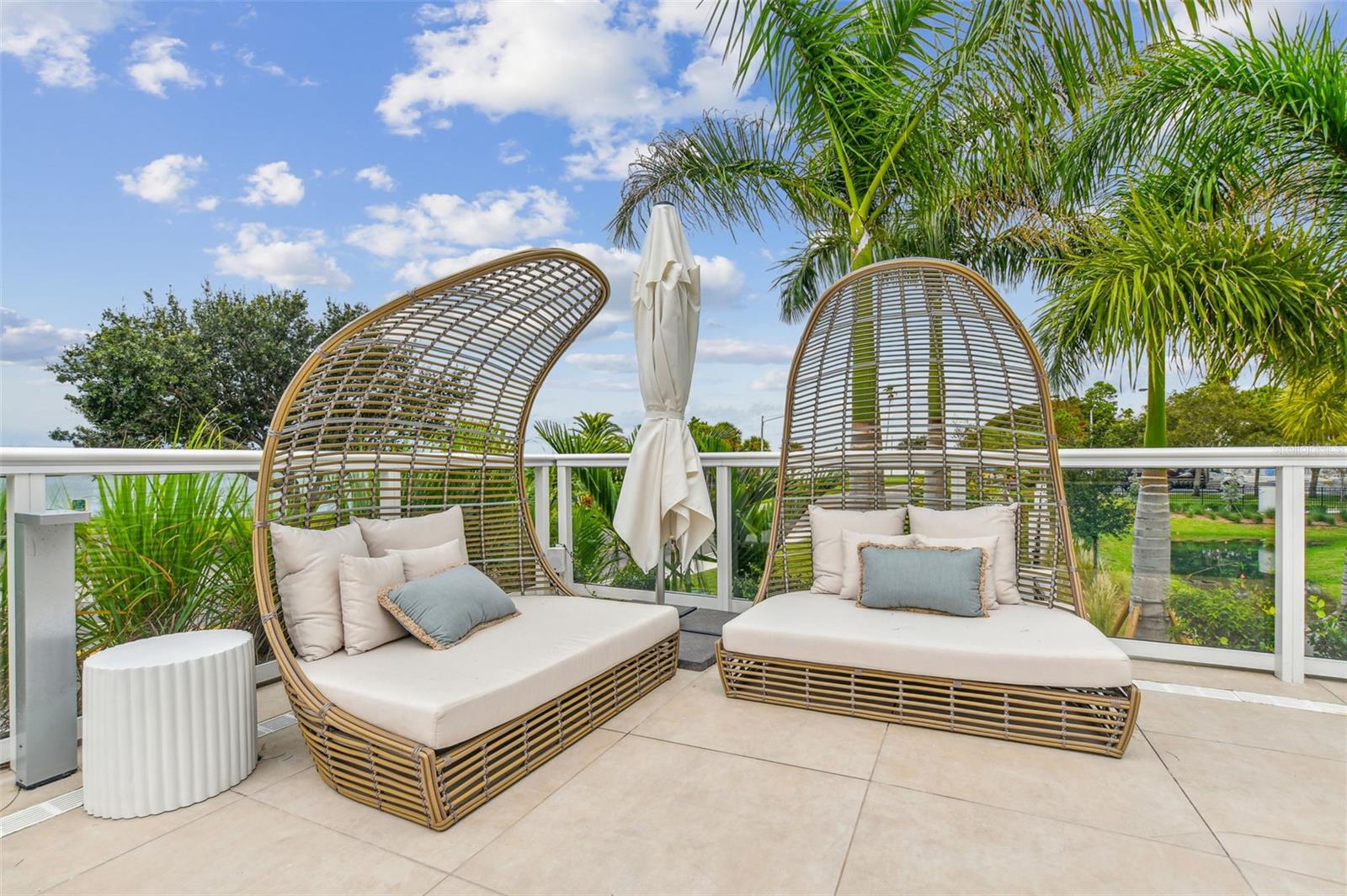1020 SUNSET POINT RD #310