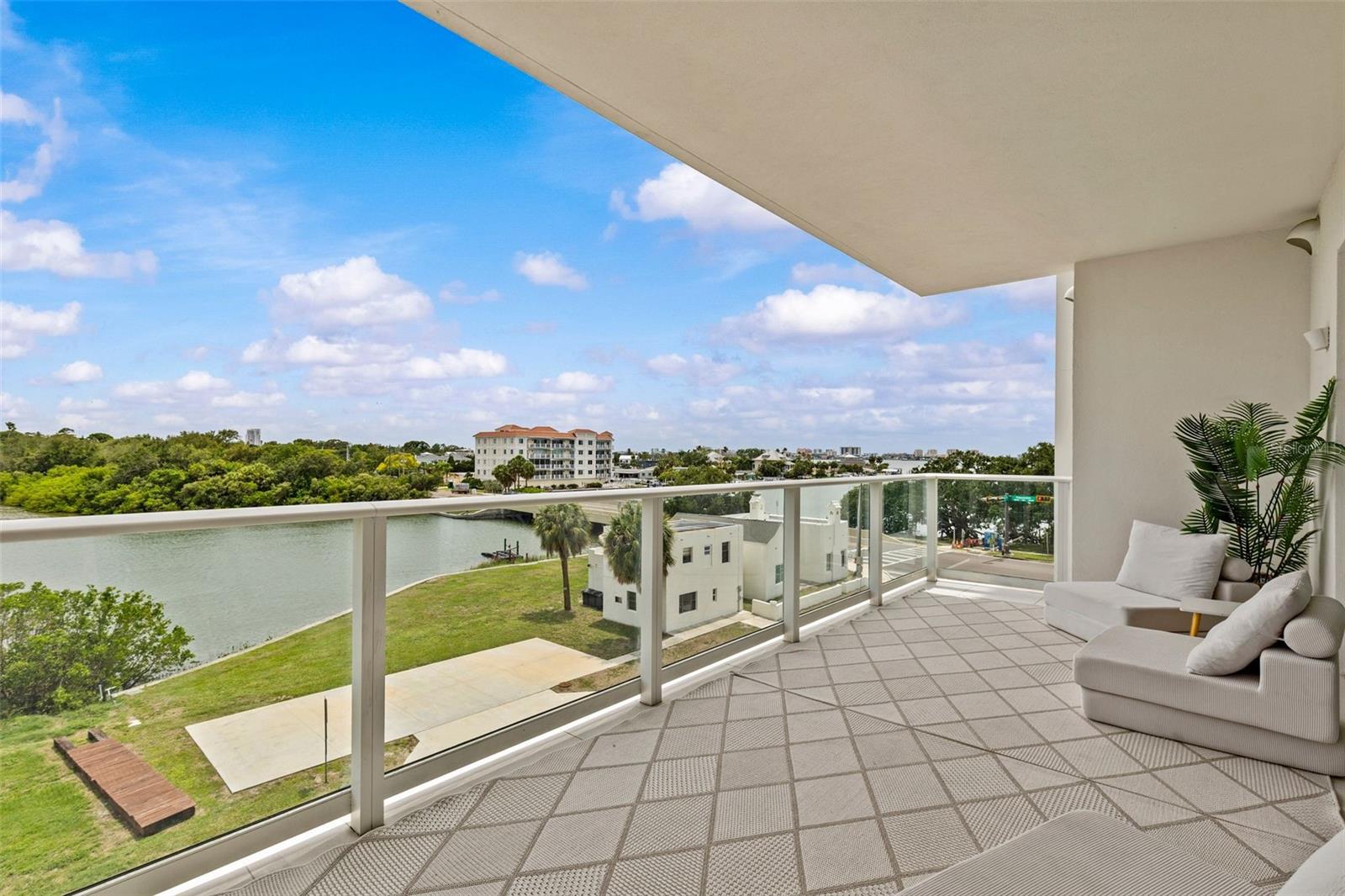 1020 SUNSET POINT RD #310