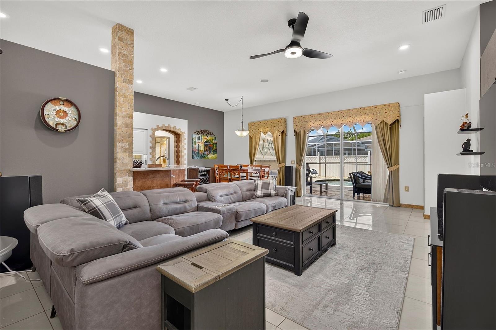 30524 LANESBOROUGH CIR