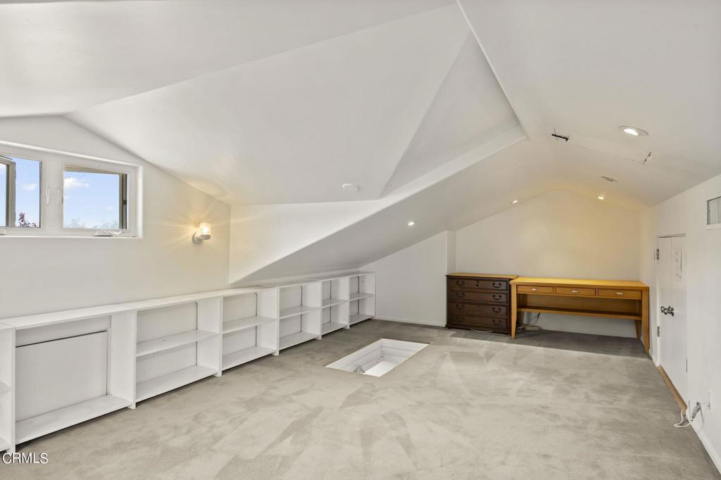 33467 Mulholland Highway